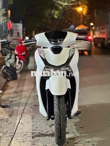 Sh125i lăn bánh ngày 2/4/2025 chưa đăng ký