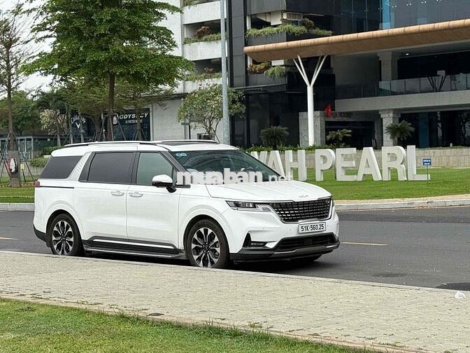 Kia Carnival 2022 Signature 3.5G - 14000 km