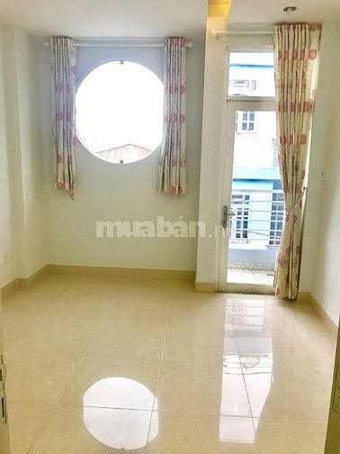 Nhà cho thuê gần Đầm Sen ngã tư Âu Cơ và Lạc Long Quân 