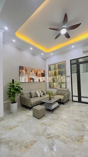 Siêu hiếm -Thái Hà - Đống Đa - Mặt Tiền Rộng - Nhà đẹp - Ô tô đỗ cửa