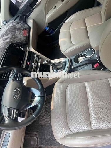 Hyundai Elantra 2.0 AT 2020- 60000 km