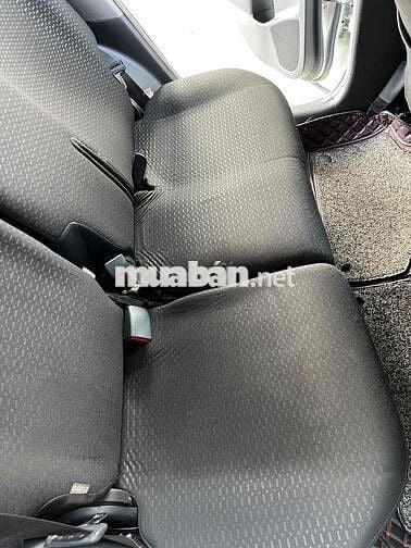 Toyota Yaris 2009 1.3 AT - 130000 km