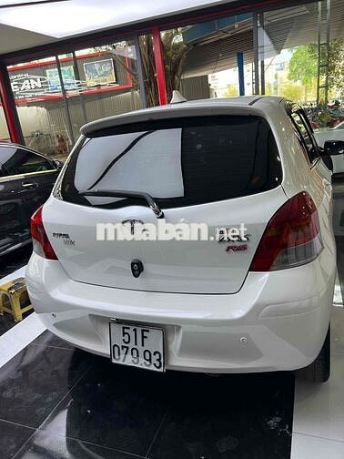 Toyota Yaris 2009 1.3 AT - 130000 km