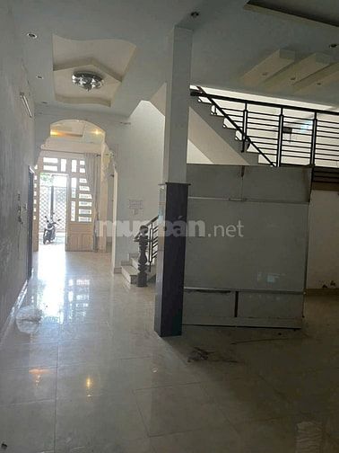 Cần Cho Thuê Biệt Thự 7 phòng làm cty, chỗ ở + 2 kho xưởng lớn để hàng