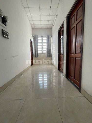 Cần Cho Thuê Biệt Thự 7 phòng làm cty, chỗ ở + 2 kho xưởng lớn để hàng