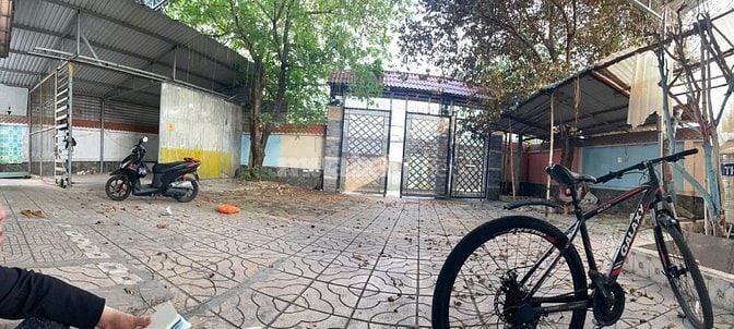 Cần Cho Thuê Biệt Thự 7 phòng làm cty, chỗ ở + 2 kho xưởng lớn để hàng