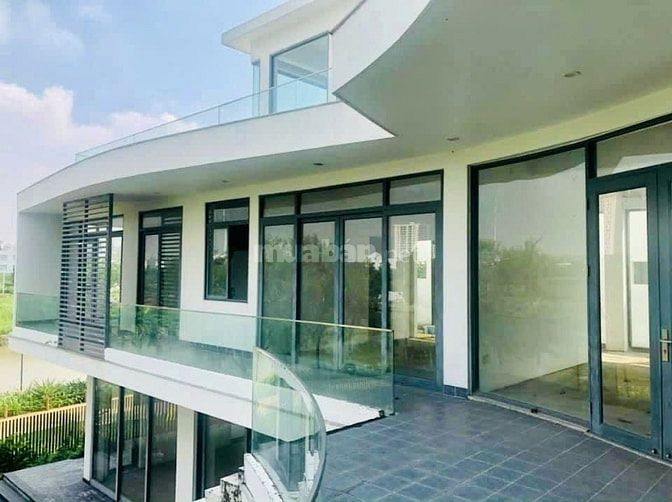 Bán biệt thự Lucasta Khang Điền, căn bờ sông, 798m2, 3 tầng, nhà thô