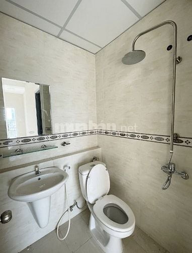 Bán căn hộ 2pn giá trên dưới 2 tỷ tại HQC Blusky Tower quận 2