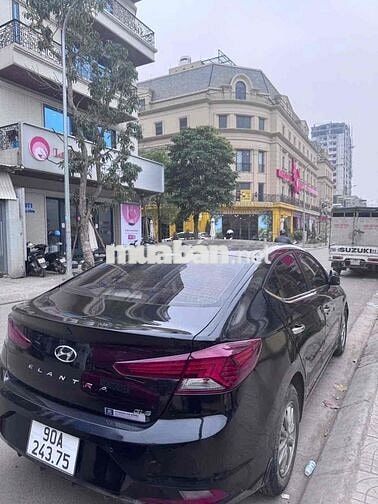 Hyundai Elantra 2020 1.6 MT - 90000 km