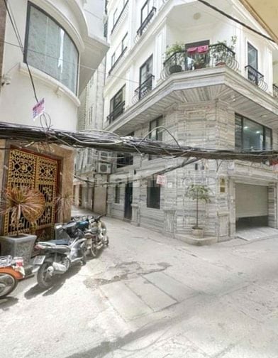 BÁN NHÀ PHÂN LÔ HOÀNG CẦU - SÁT QUẬN UỶ – 6 TẦNG THANG MÁY – 26,9 TỶ 