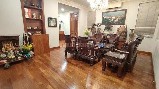 SIÊU PHẨM BIỆT THỰ MẶT TIỀN ĐẲNG CẤP – DUY NHẤT MỘT CĂN NGAY TRUNG