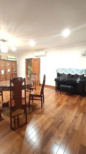 SIÊU PHẨM BIỆT THỰ MẶT TIỀN ĐẲNG CẤP – DUY NHẤT MỘT CĂN NGAY TRUNG