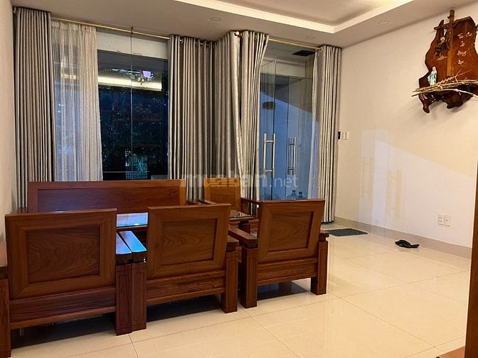 Cho thuê nhà phố Him Lam 5x20 có nội thất giá 45T/tháng 
