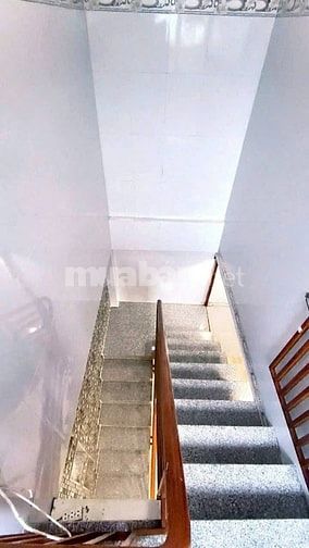 Bán GẤP nhà ở Ngô Quyền Tân Xuân HM - DT 88m2 - 1ty560tr -sổ hồng riêg
