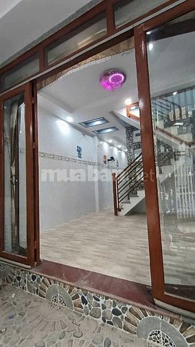 Bán GẤP nhà ở Ngô Quyền Tân Xuân HM - DT 88m2 - 1ty560tr -sổ hồng riêg