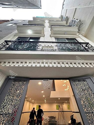 Mở Bán Tòa nhà dòng tiên Phố Nguyễn Khánh Toàn dt 90m2 Mặt tiền 6m đầy