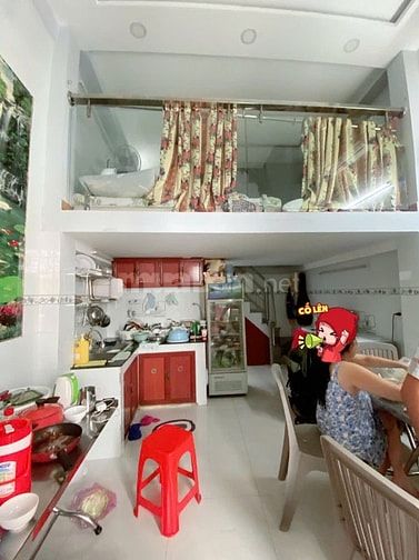 Bán nhà mặt tiền Phú Nhuận Phùng Văn Cung ngang 4m dài 8m lững lầu
