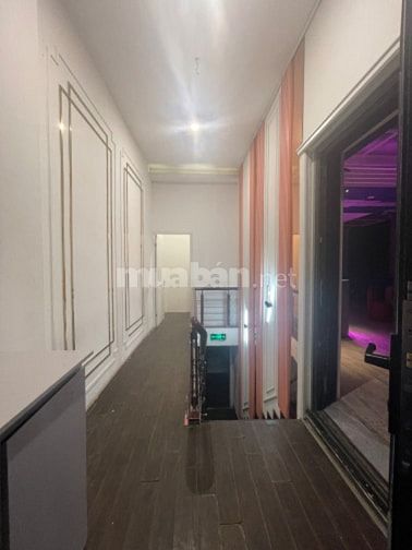 Căn hộ Triplex (thông 3,5 tầng)