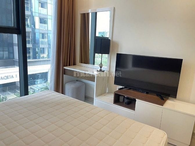 Bán căn hộ 2 phòng ngủ Vinhomes Bason giá 10.3tỷ đủ nội thất
