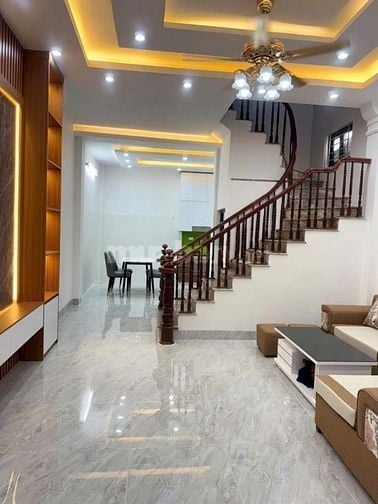 VĂN TIẾN DŨNG - BẮC TỪ LIÊM - DT 40,5㎡ - 4TẦNG - FULL NỘI THẤT - Ở NGA