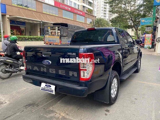 Hãng Ford bán Ranger 2021 XLS AT nhập Thái siu lướ
