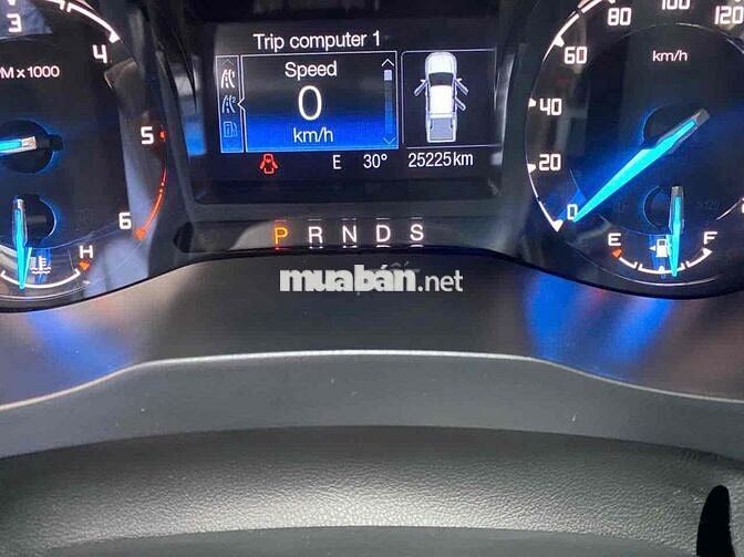 Hãng Ford bán Ranger 2021 XLS AT nhập Thái siu lướ