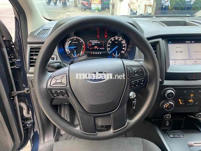 Hãng Ford bán Ranger 2021 XLS AT nhập Thái siu lướ