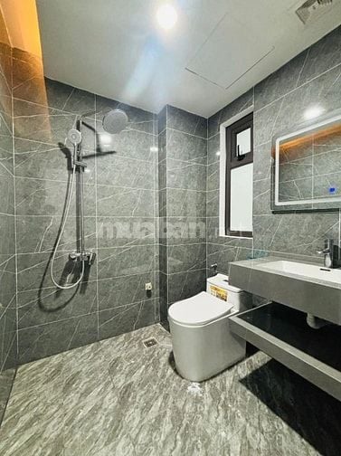 BÁN NHÀ TRUNG TÂM BA ĐÌNH 39M2 THANG MÁY GIÁ9.5TỶ