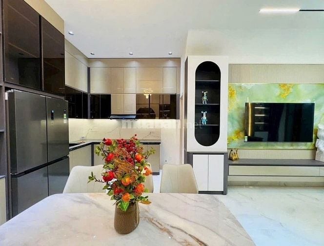Chú Tám cần về quê gấp bán nhà ngay Nguyễn Thái Bình, Tân Bình