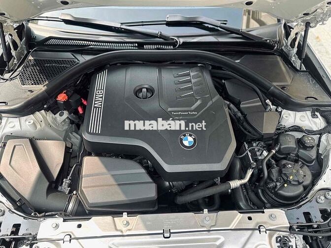BMW 3 Series 2023 330i M Sport - 16000 km