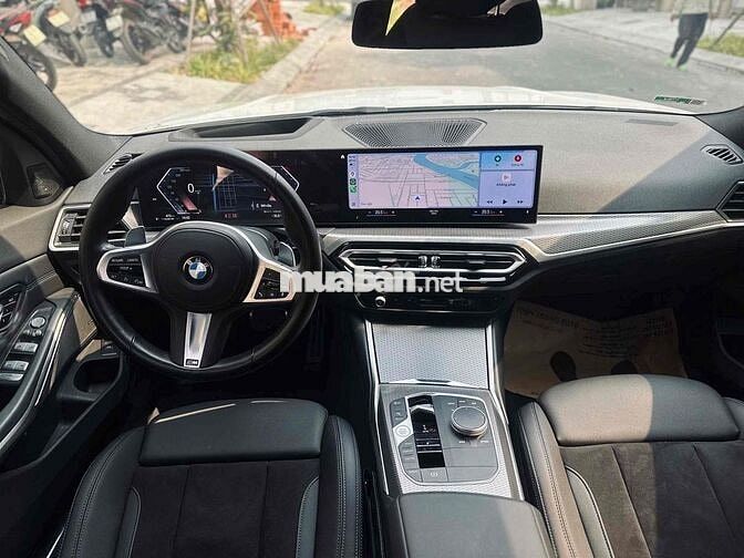 BMW 3 Series 2023 330i M Sport - 16000 km