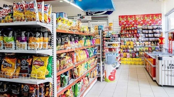 Cửa Hàng MiNi Q7 Tuyển Nhân Viên Làm Việc 