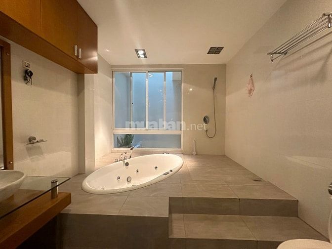NGAY HOTEL 5* NEW WORLD - NHÀ ĐẸP 6 TẦNG HIỆN ĐẠI 