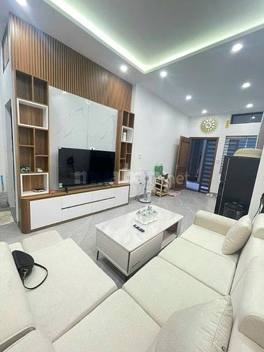 Bán nhà phố Hoàng Mai - Hoàng Văn Thụ 51m, 4 tầng. Giá: 10.7 tỷ