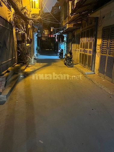 Bán nhà Lê Gia Định, Phố Huế,ngõ oto quay đầu, 5 tầng dân xây.12 tỷ