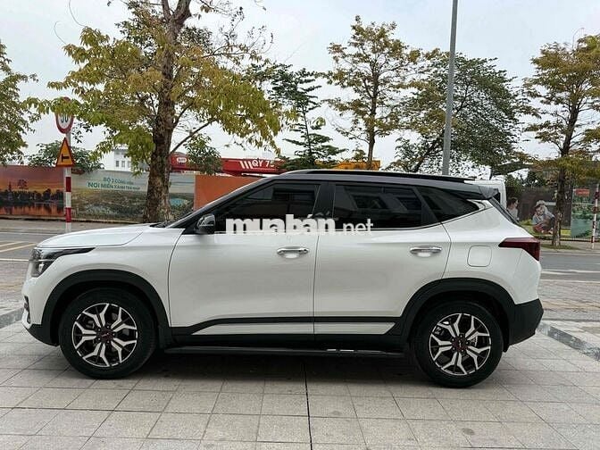 Kia Sonet 2022 Luxury 1.5 AT - 52685 km