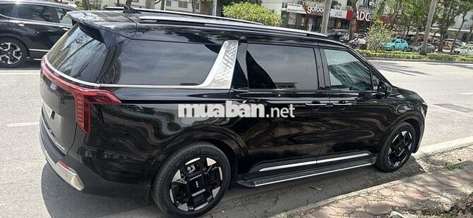 Kia Carnival 2025 Signature 2.2D - 3347 km