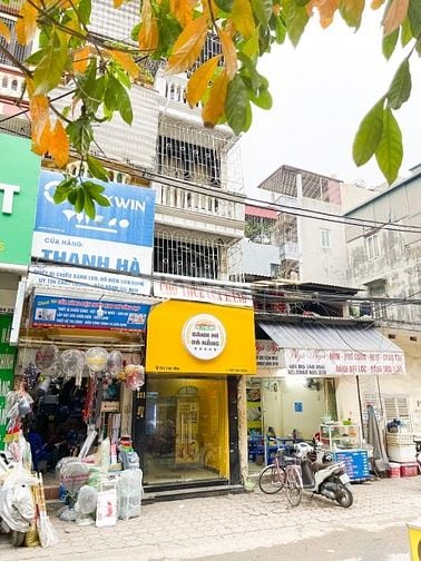 Chính chủ cho thuê nhà tầng 1 nhà mặt phố Tân Mai, sát chợ, gần trường