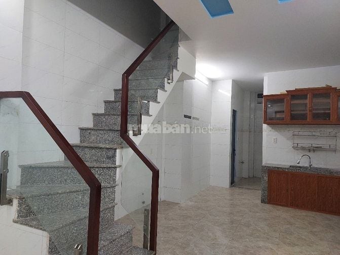 Cho Thuê Nhà Giáp Quận 1, Vinhomes, Saigon Pear, gần chợ,  trường học 