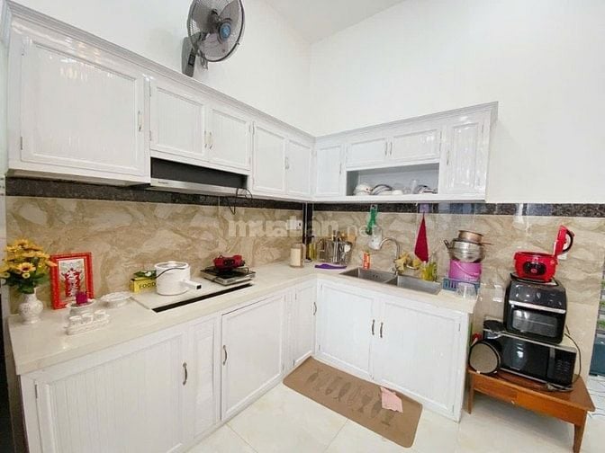 Nhà mới 4 tầng hẻm xe tải khu phân lô Bùi Tư Toàn 4x16 bán 6.79 tỷ TL