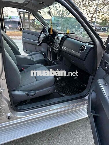 Ford Everest 2014 2.5L 4x2 MT - 112000 km