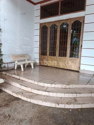 Cho thuê nhà nguyên căn làm mặt bằng 195 Hoàng Lê Kha, P3, Tp Tây Ninh
