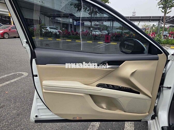 Toyota Camry 2019 2.5Q - 48000 km