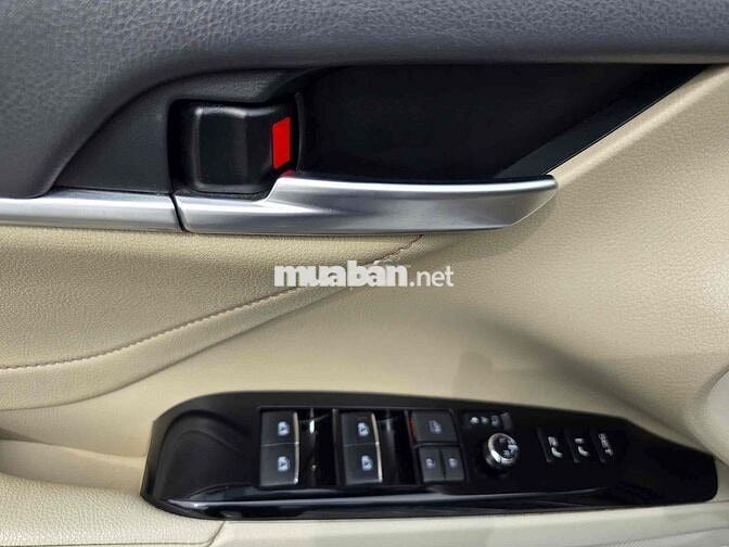 Toyota Camry 2019 2.5Q - 48000 km