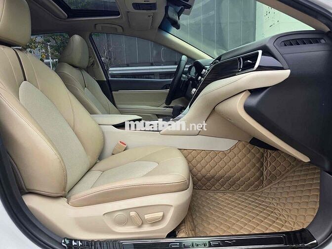 Toyota Camry 2019 2.5Q - 48000 km