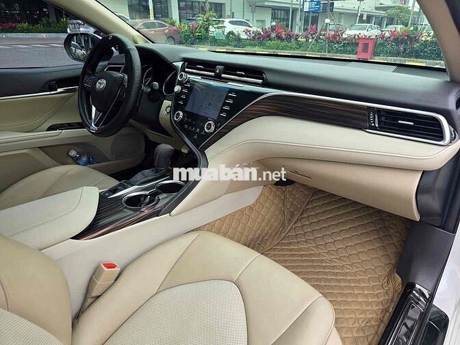 Toyota Camry 2019 2.5Q - 48000 km