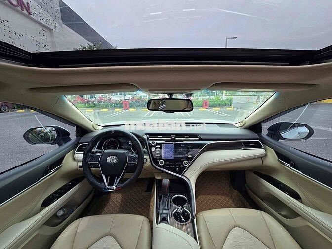Toyota Camry 2019 2.5Q - 48000 km