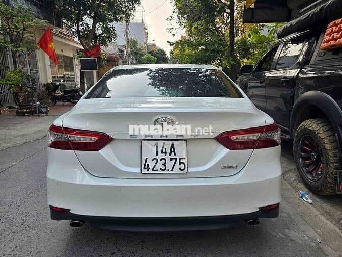 Toyota Camry 2019 2.5Q - 48000 km