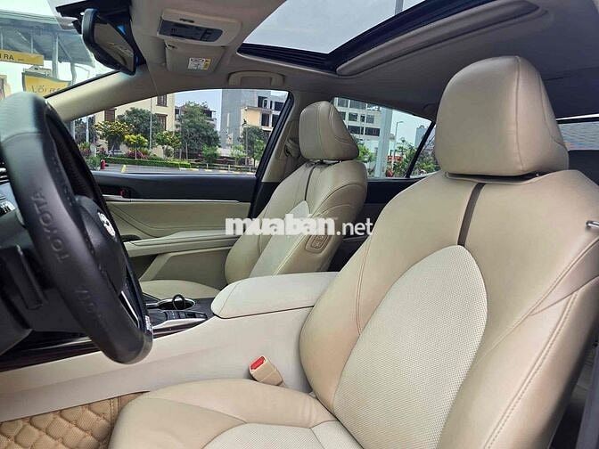 Toyota Camry 2019 2.5Q - 48000 km