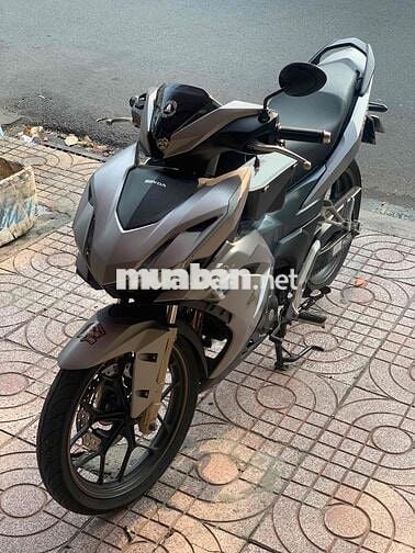Cần bán xe winner x v3